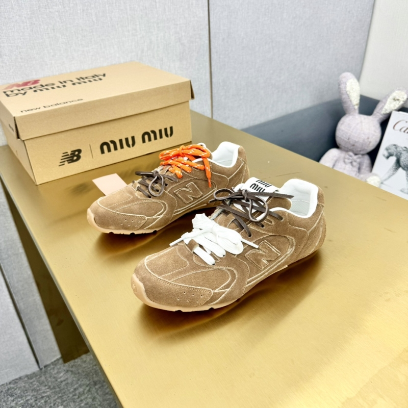 Miu Miu Casual Shoes